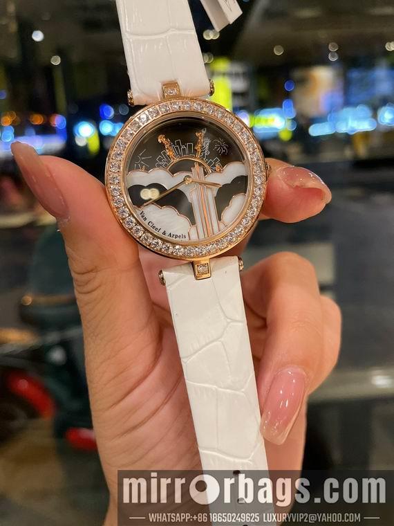 Van Cleef Arpels watch 01