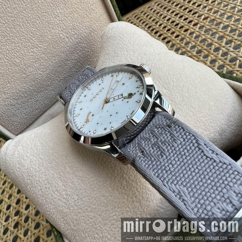 Gucci watch 080637