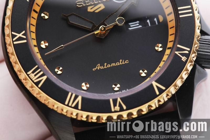 Seiko 42.5X13.4mm 050222
