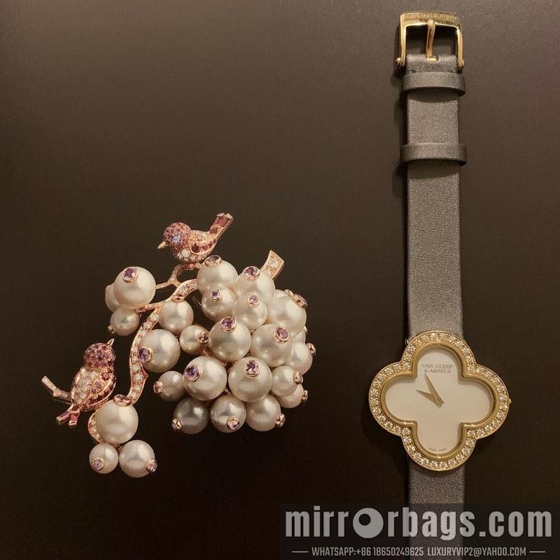Van Cleef & Arpels 30X30mm 022468