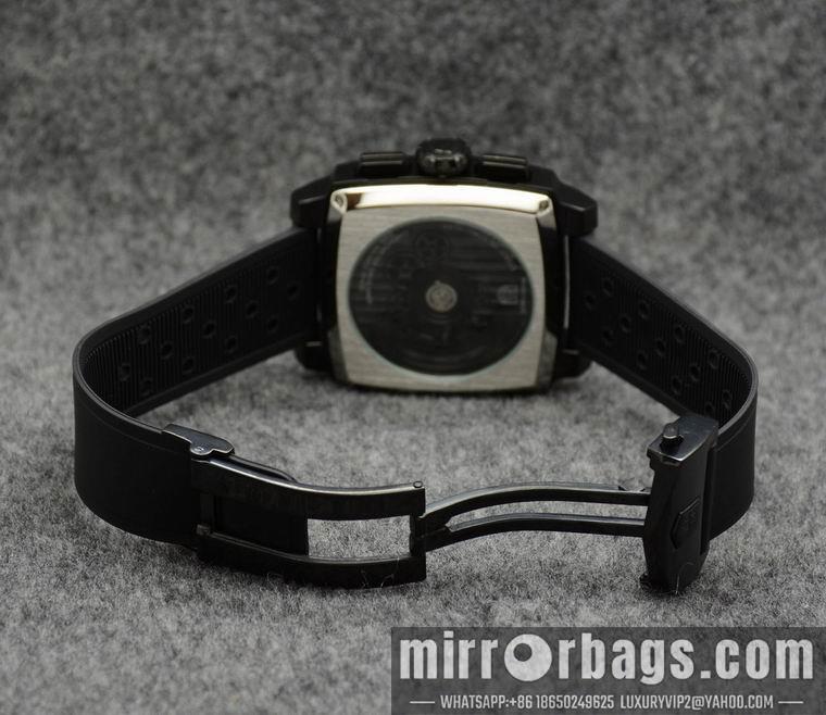Tag heuer men watch M07