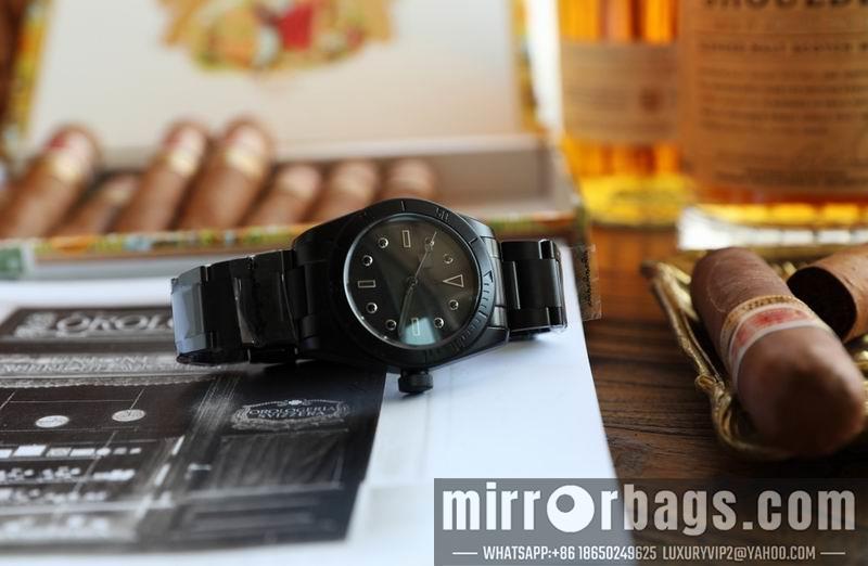 Tudor 42mm 071402