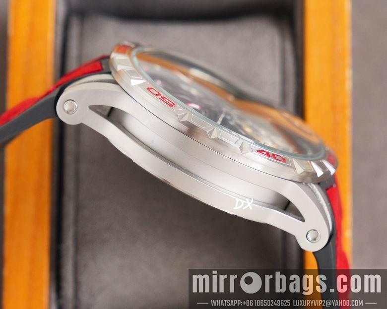 Roger Dubuis 47x13mm 2nms51