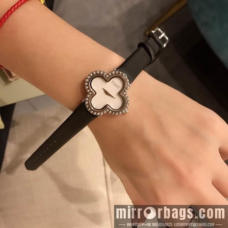 Van Cleef & Arpels 30X30mm 022468