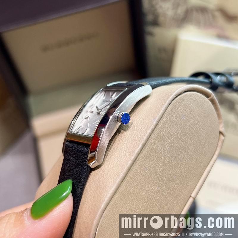 Burberry 19X30mm 060319