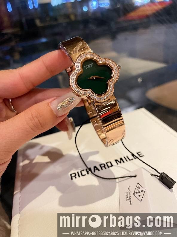 Van Cleef & Arpels watch 090931