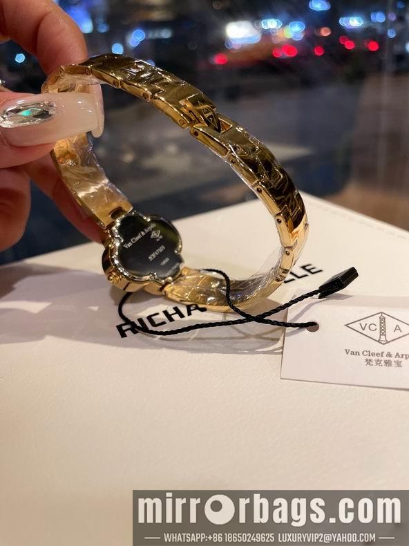 Van Cleef & Arpels watch 090931