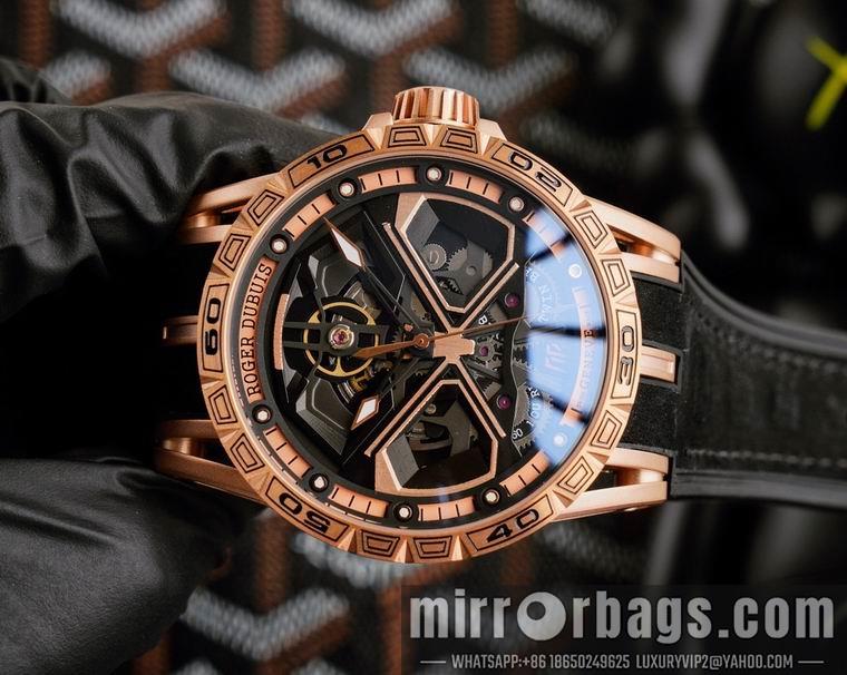 Roger Dubuis 46mm M05