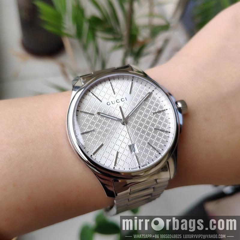 Gucci watch 080644
