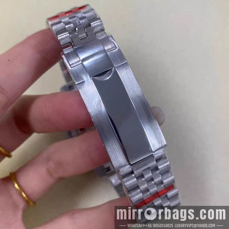 Seiko watch 051130