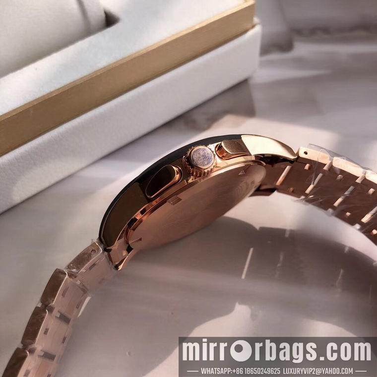 Versace men 42mm M06