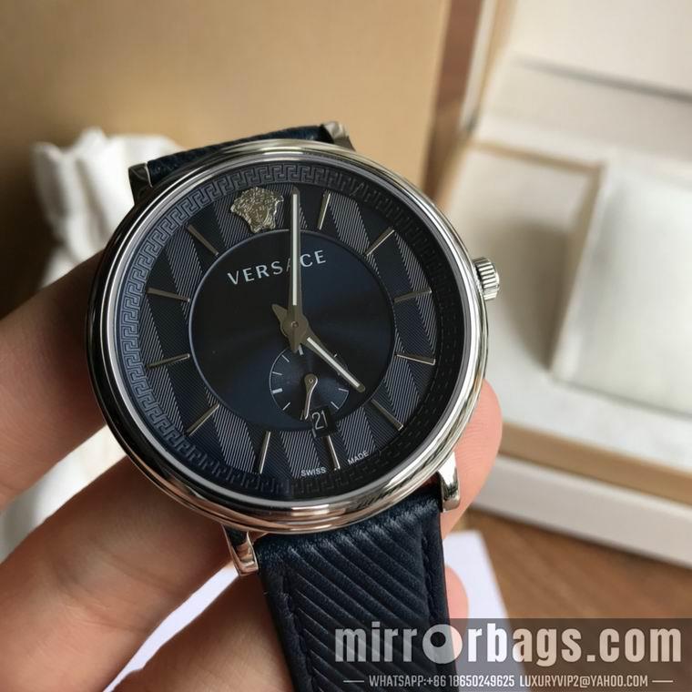 Versace men 42mm M04