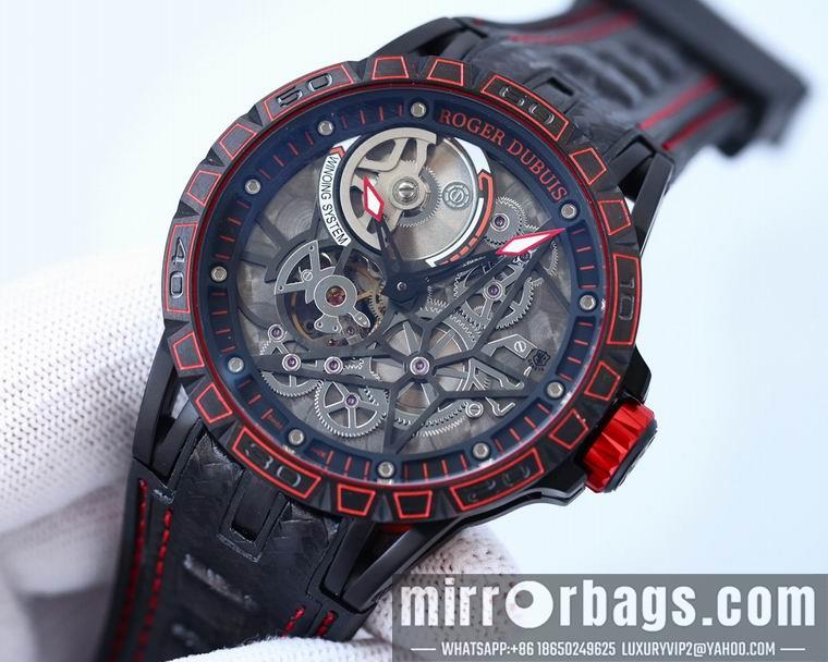 Roger Dubuis men 45mm M10