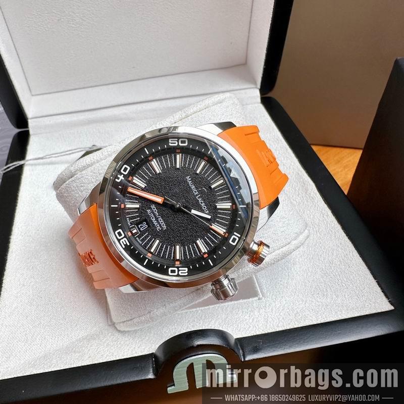 Maurice Lacroix 42mm 090932
