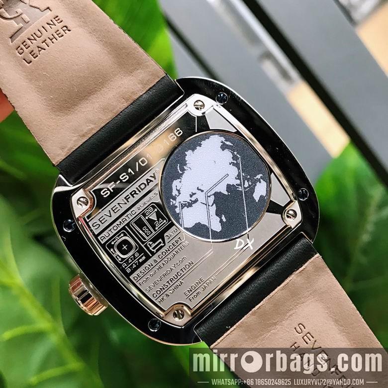 Seven Friday 47x47mm 2nms50