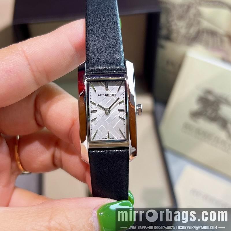 Burberry 19X30mm 060319