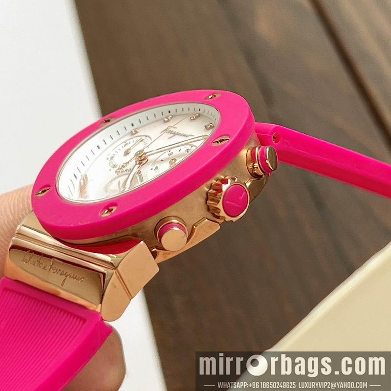 Ferragamo 40mm 080648
