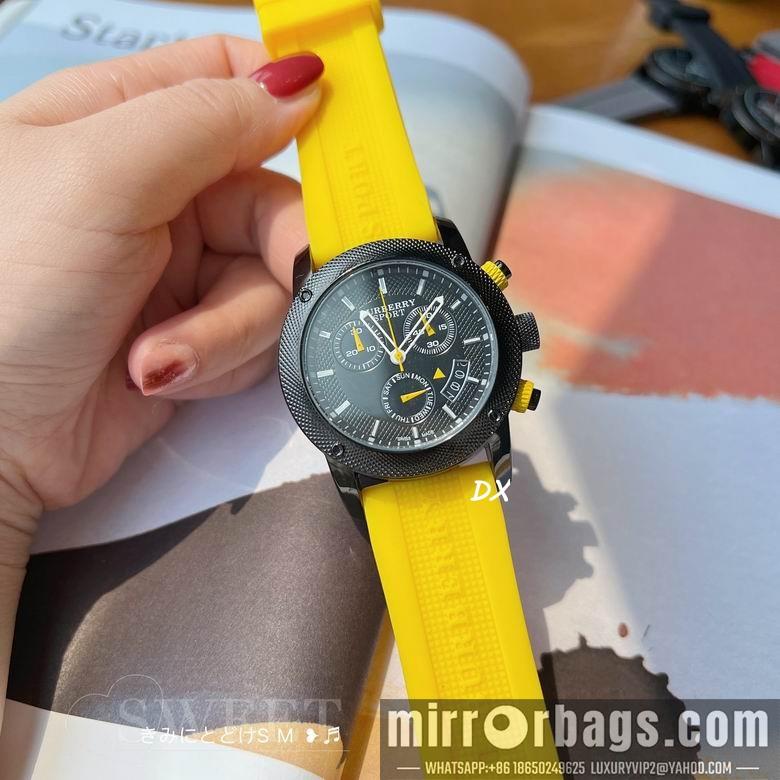 Burberry S M 10nms13