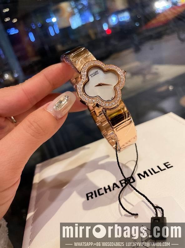 Van Cleef & Arpels watch 090931