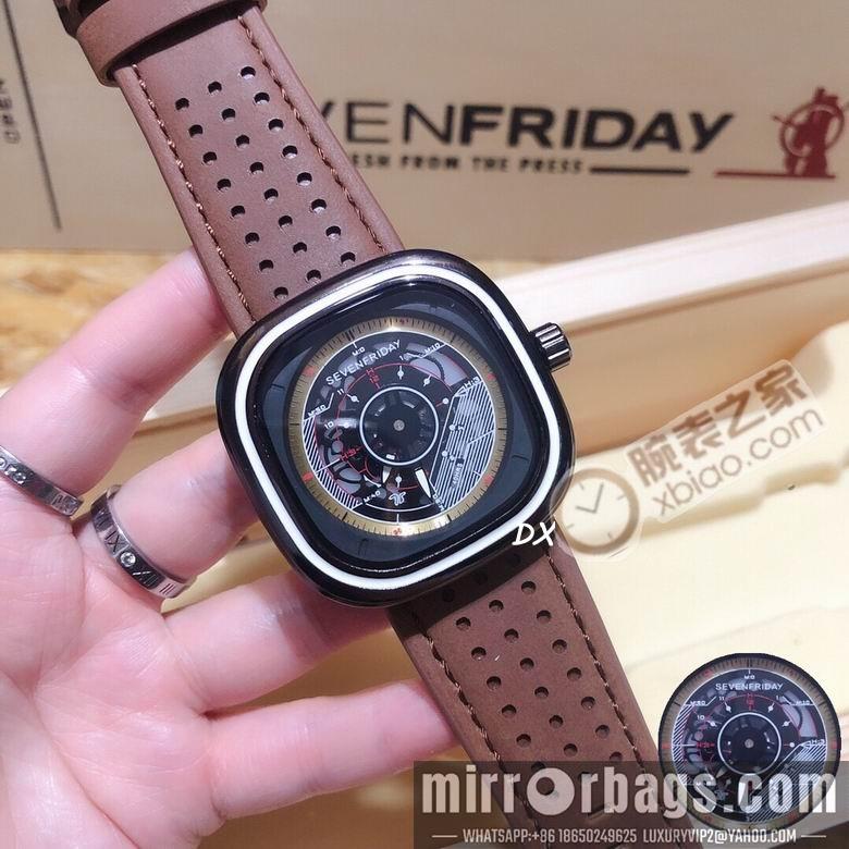 Seven Friday 47x47mm 2nms19