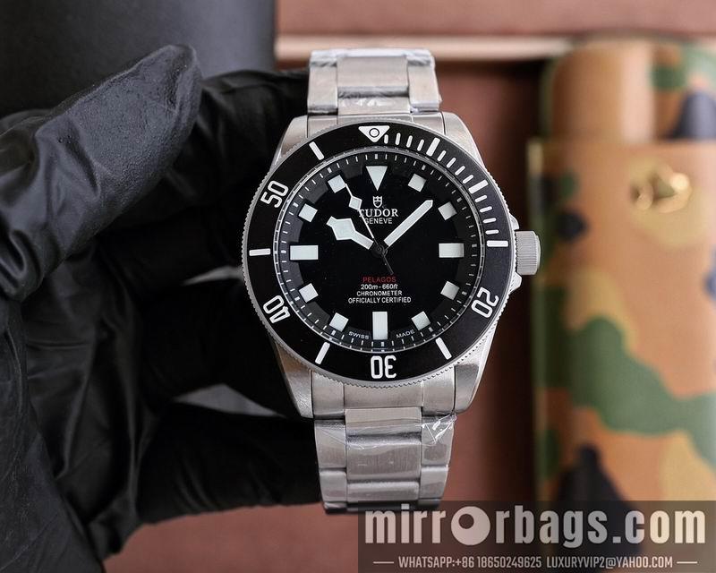 Tudor 42mm 071435