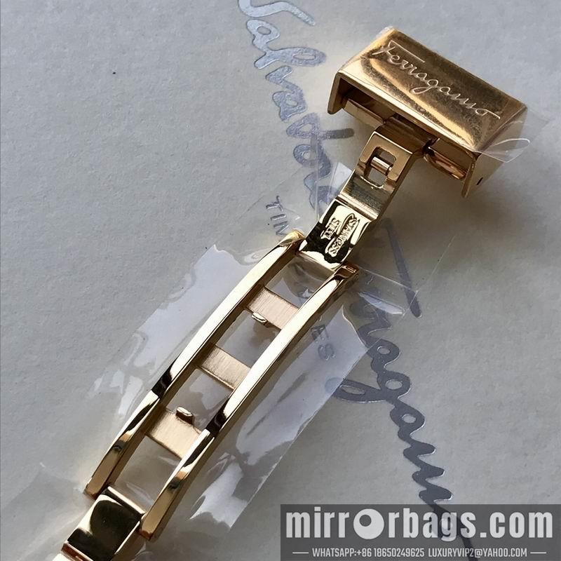 Ferragamo 37mm 032437