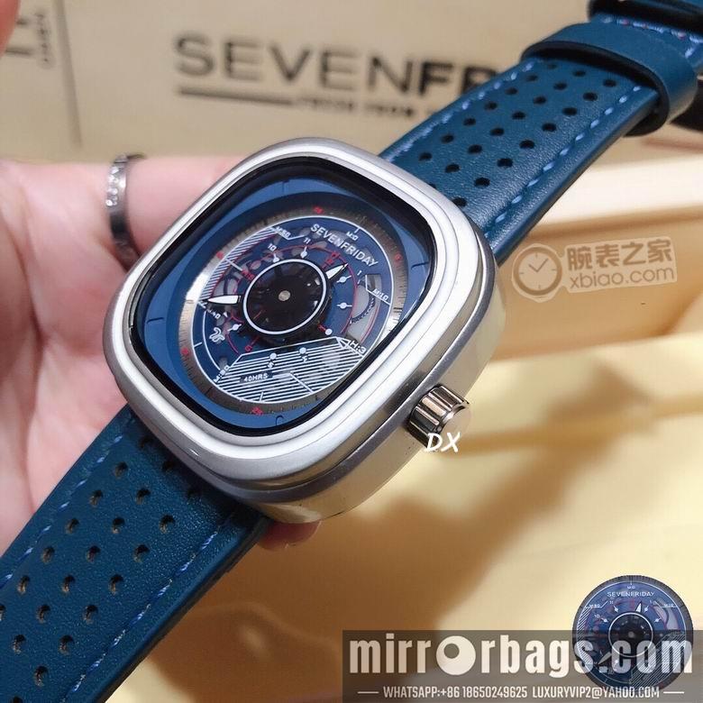 Seven Friday 47x47mm 2nms19