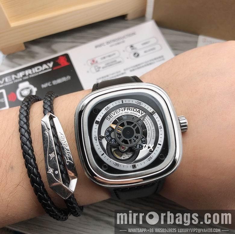 Seven Friday 47x47mm 2nms16