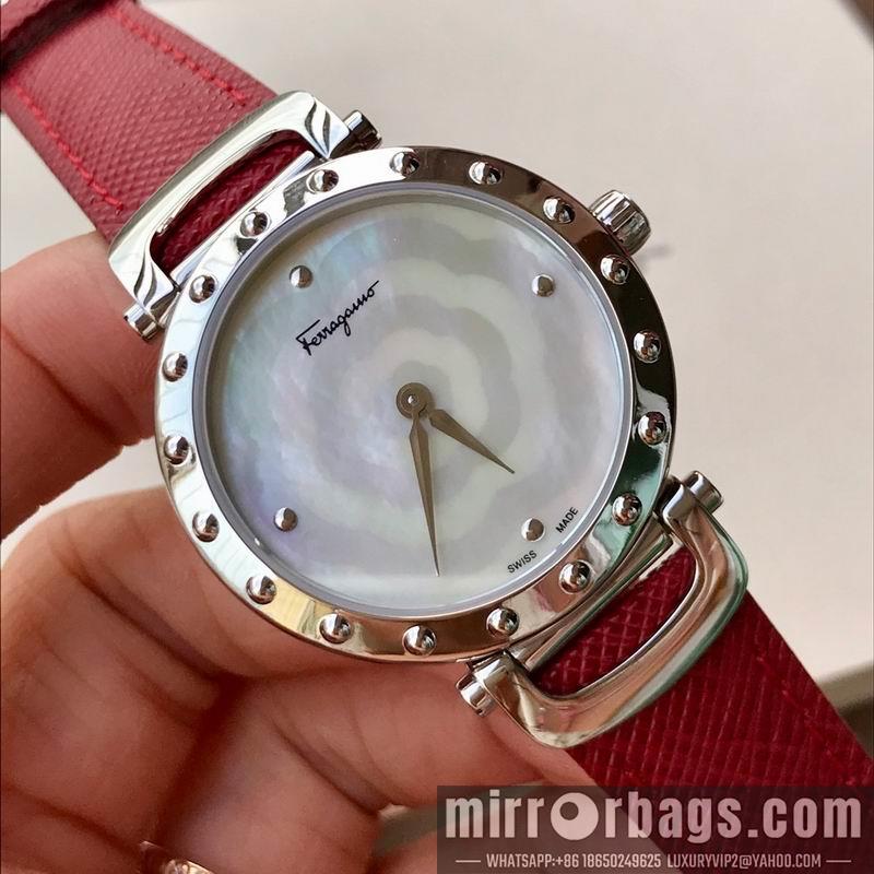 Ferragamo 34mm 032443