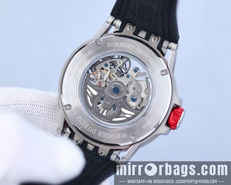 Roger Dubuis watch M18