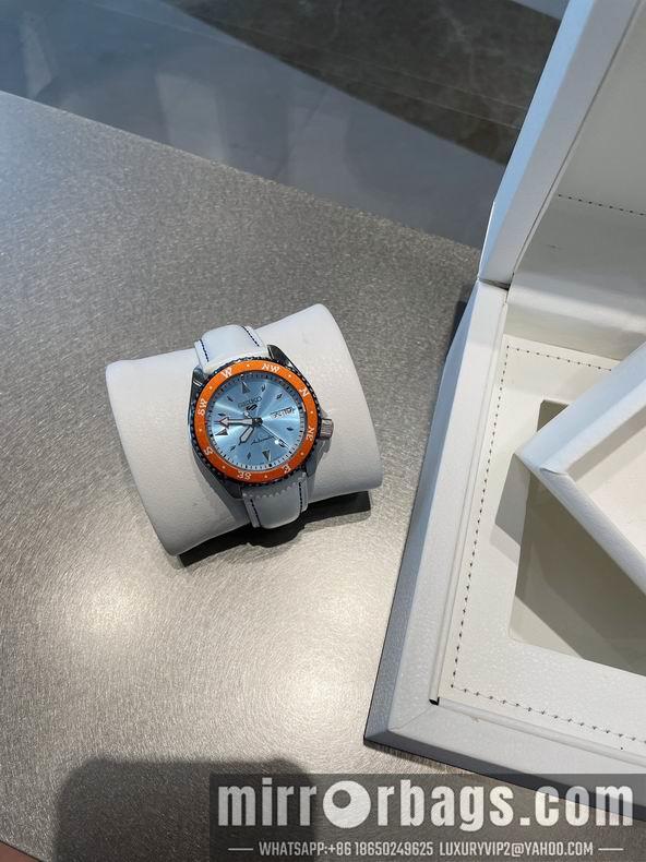 Seiko watch 42.5X13.4mm 071741