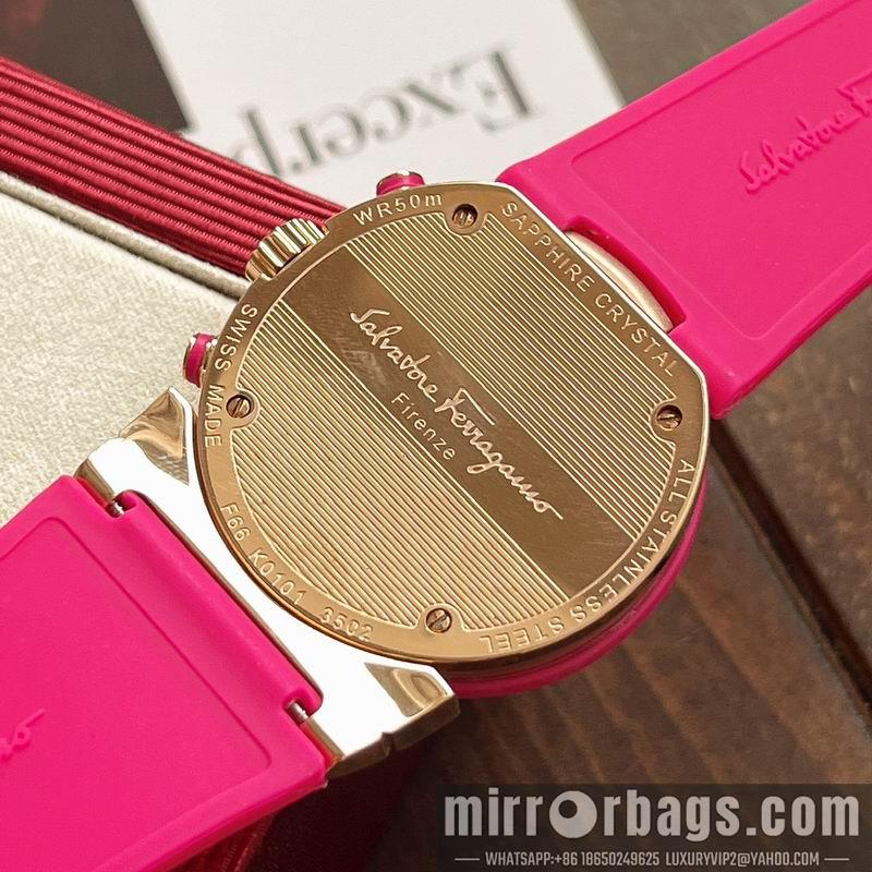 Ferragamo 40mm 080648