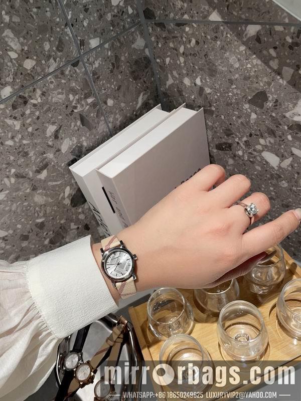 Burberry 26mm 052204