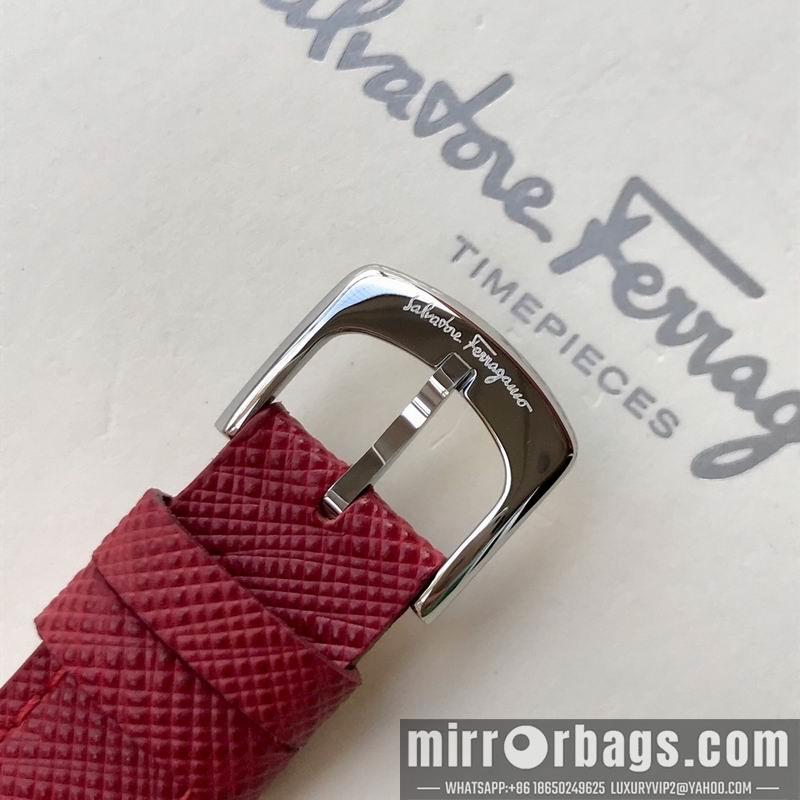 Ferragamo 34mm 032443