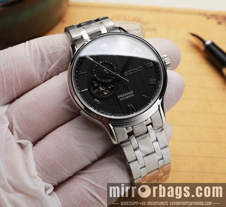 Seiko men 40.5mm M02