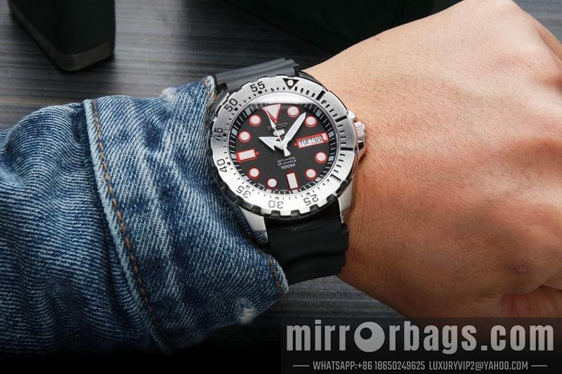 Seiko 43.3X13mm 072802