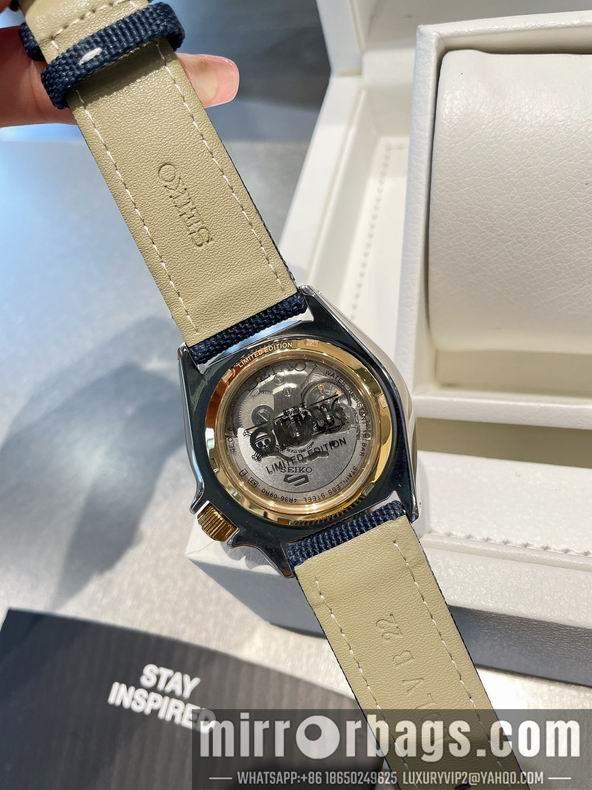 Seiko watch 42.5X13.4mm 071741