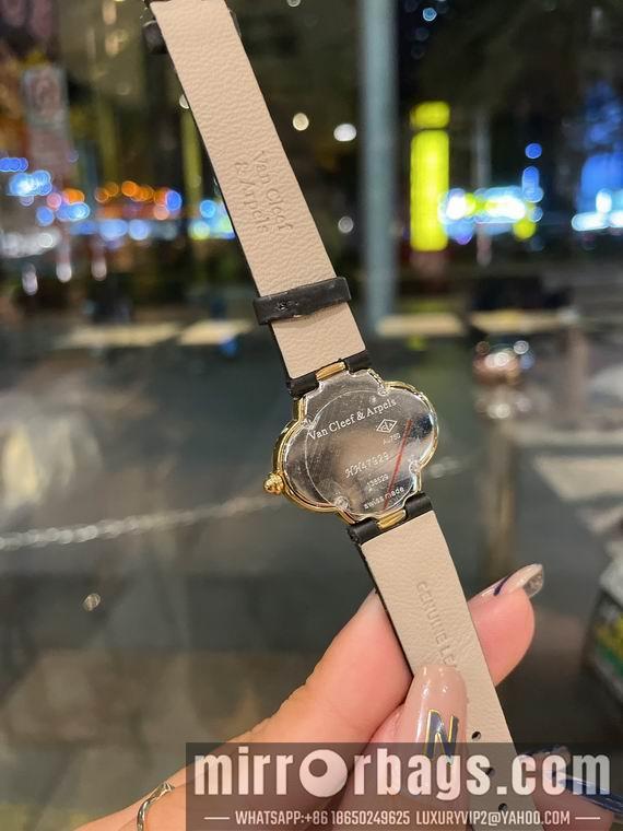 Van Cleef Arpels watch 04