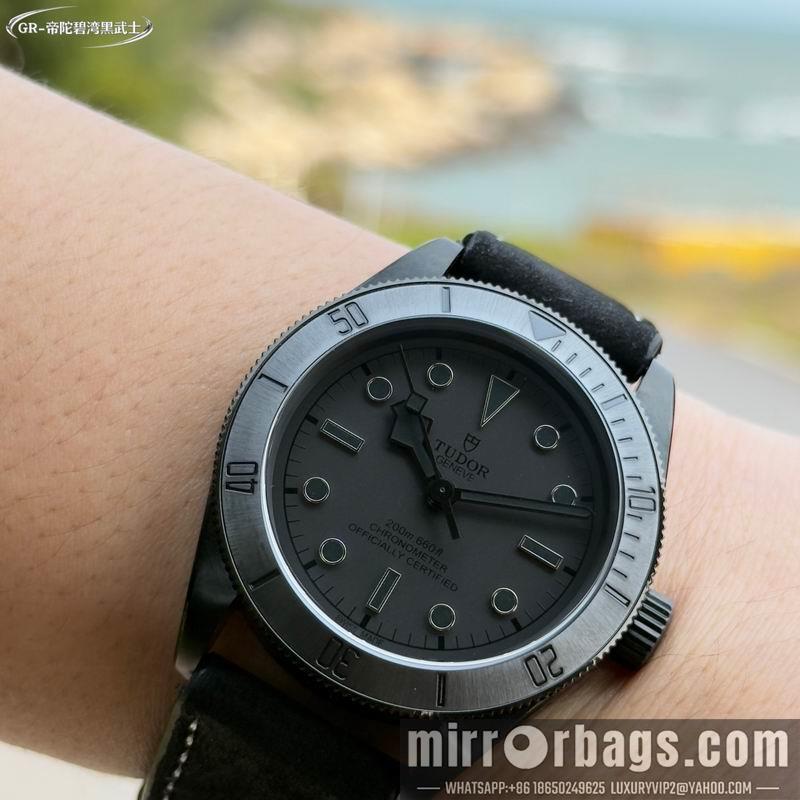 Tudor 41mm 041604