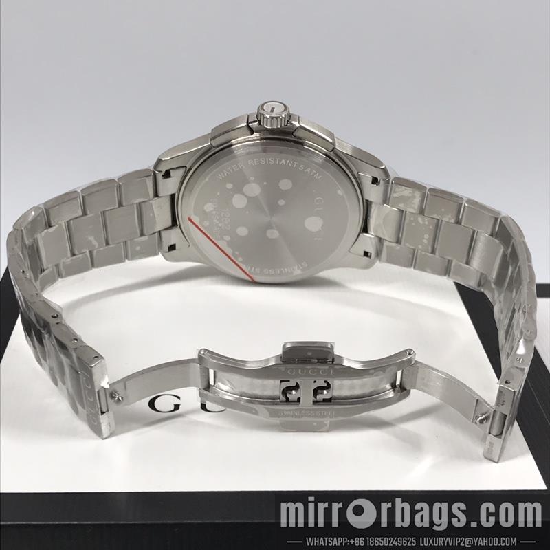 Gucci watch 080641