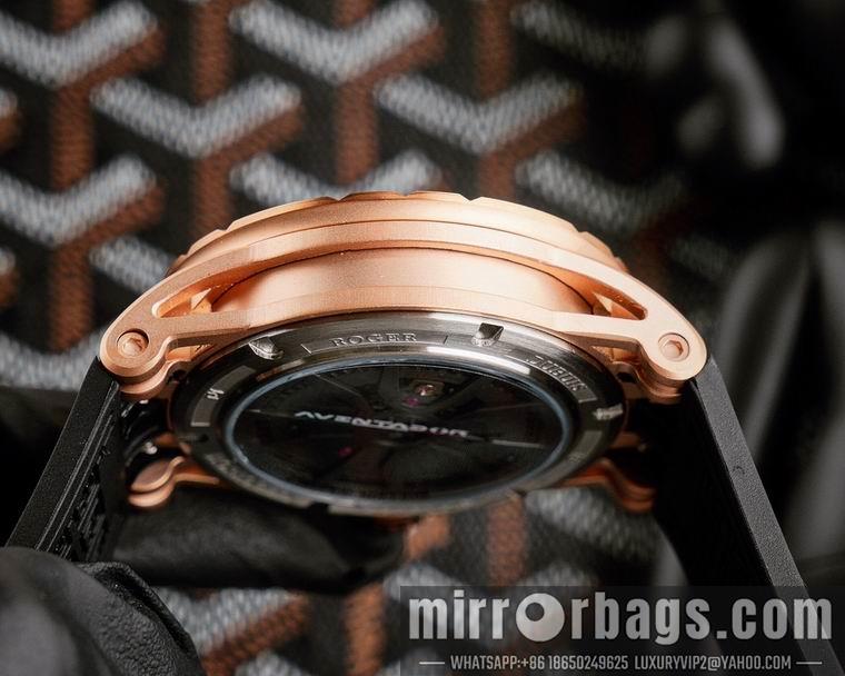 Roger Dubuis 46mm M05