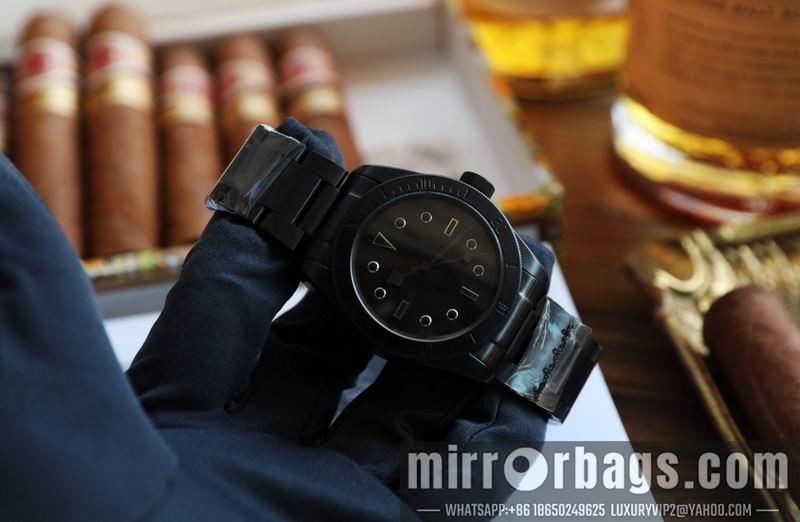 Tudor 42mm 071402