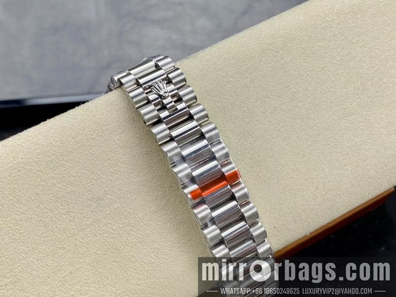 Rolex 40mm 090432