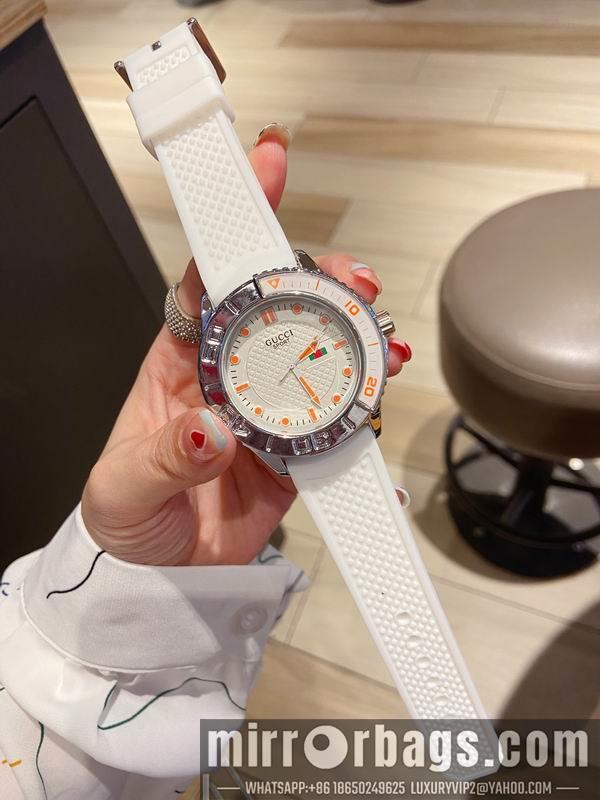 Gucci watch 041421