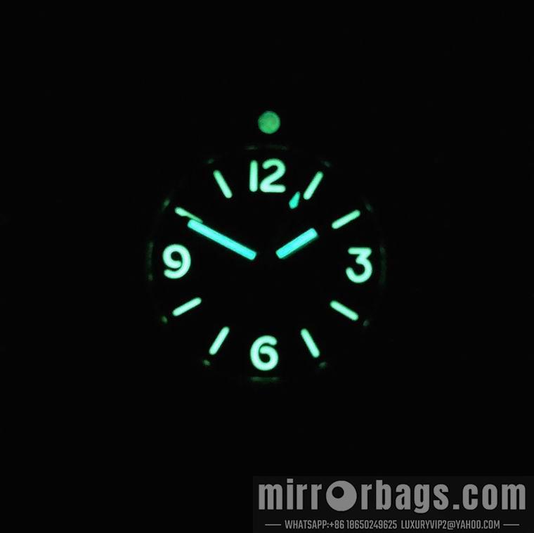Panerai men 44mm M04