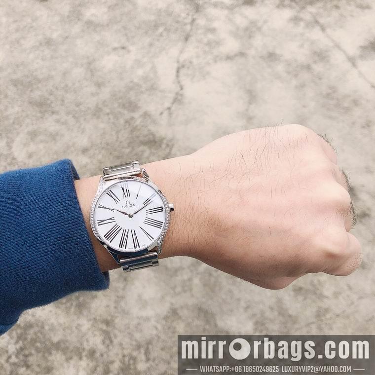 Omega men 42mm M05