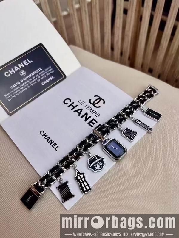 Chanel 26.1X20X7.65mm 022328
