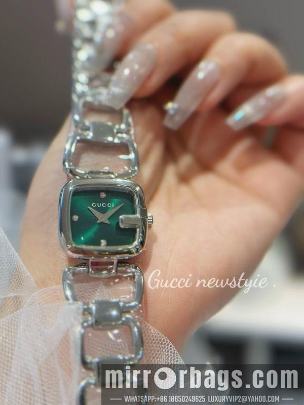 Gucci 24X22.5mm 0416107