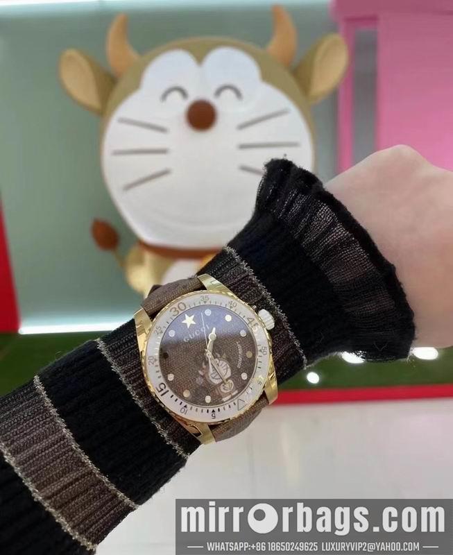 Gucci watch 041642