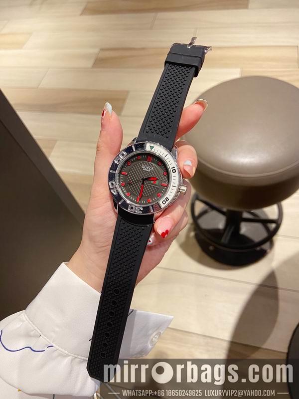 Gucci watch 041421